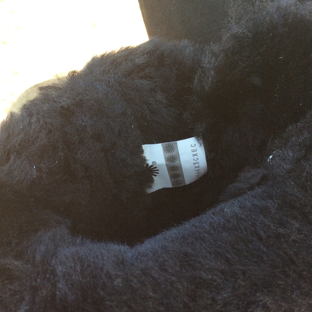 UGG MIni Bailey Bow II shimmer - Picture 6 of 6
